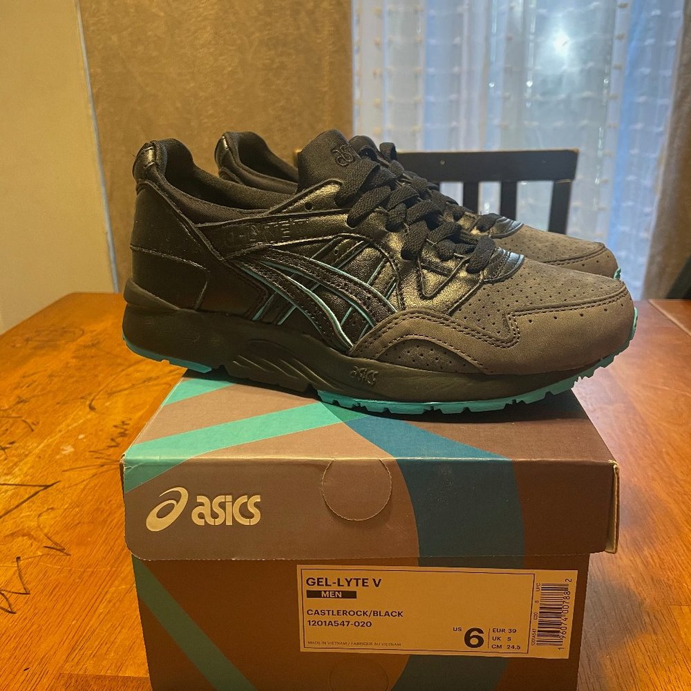 ASICS x KITH Gel-Lyte V Leatherback